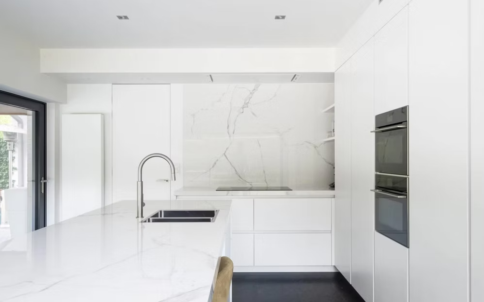 GM-Atlas Plan PorcelainTop™ Calacatta Extra Porcelain Slab