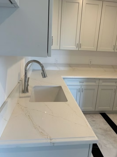 GM-Calacatta De Oro Quartz Slab
