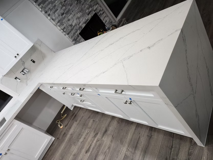 GM-Calacatta Everest Quartz Slab