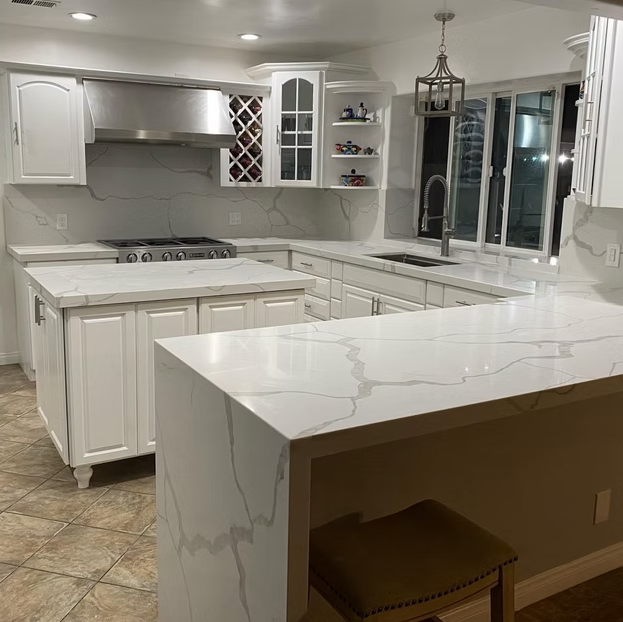 GM-Calacatta Luna Quartz Slab
