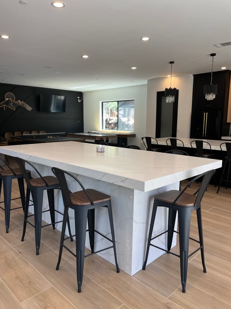 GM-Calacatta Rama Quartz Slab