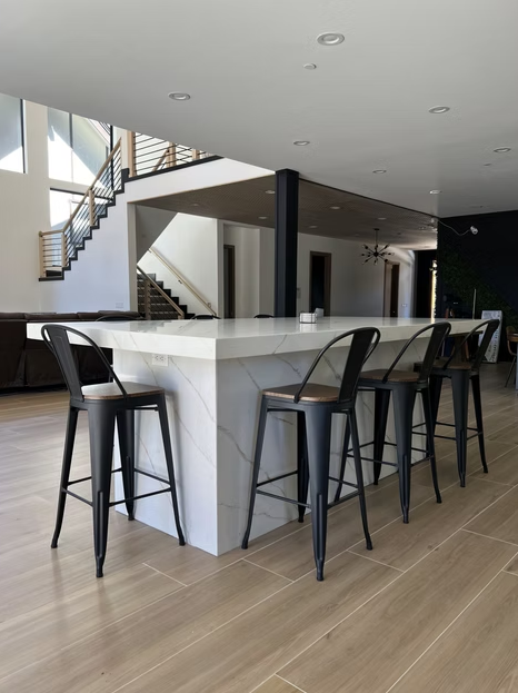 GM-Calacatta Rama Quartz Slab