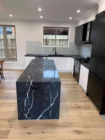 GM-Calacatta Rayo Quartz Slab