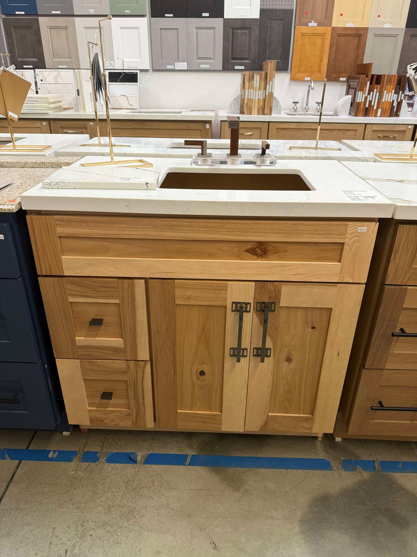 GC-American Hickory Shaker