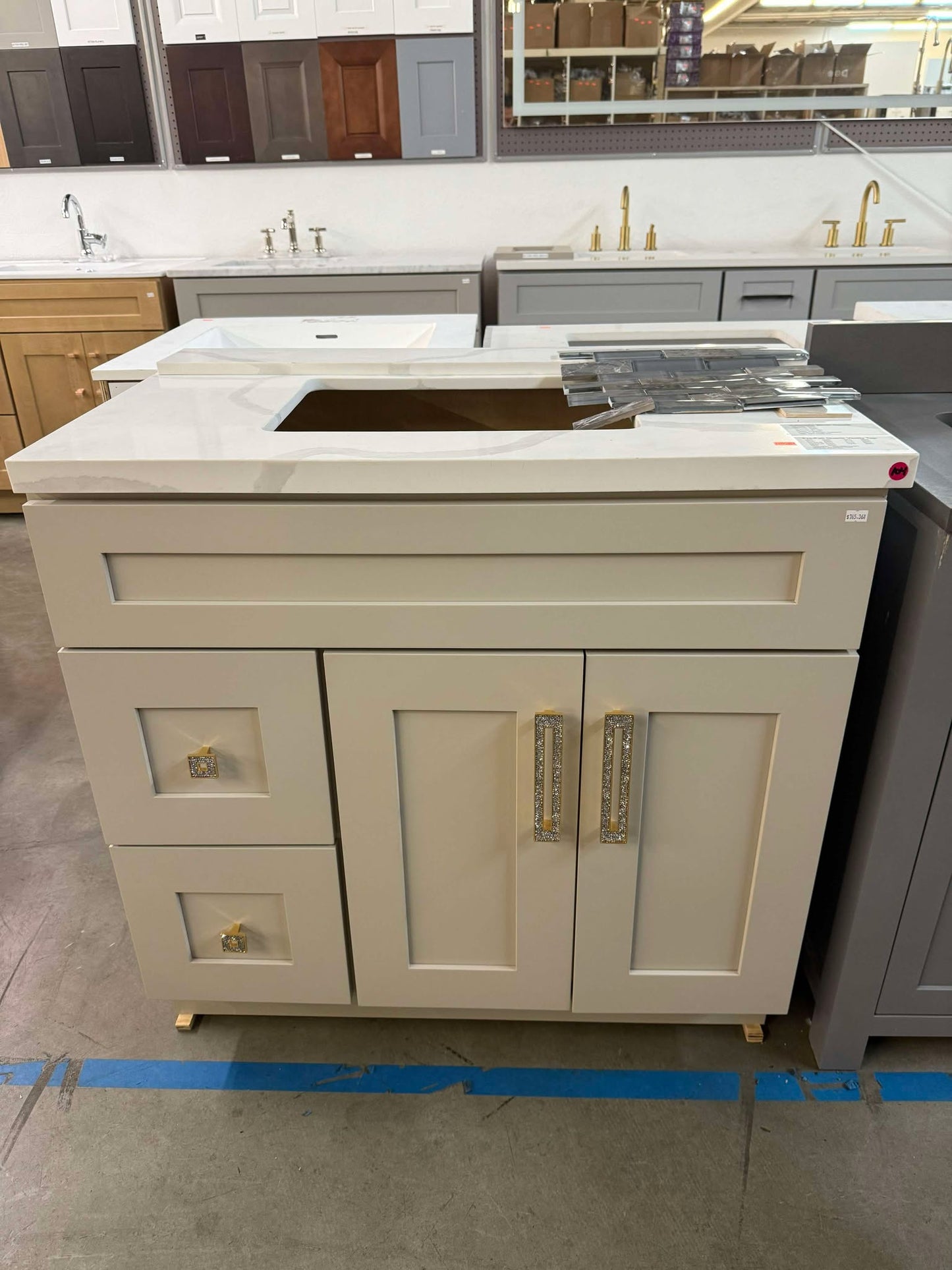 GC-Taupe Shaker