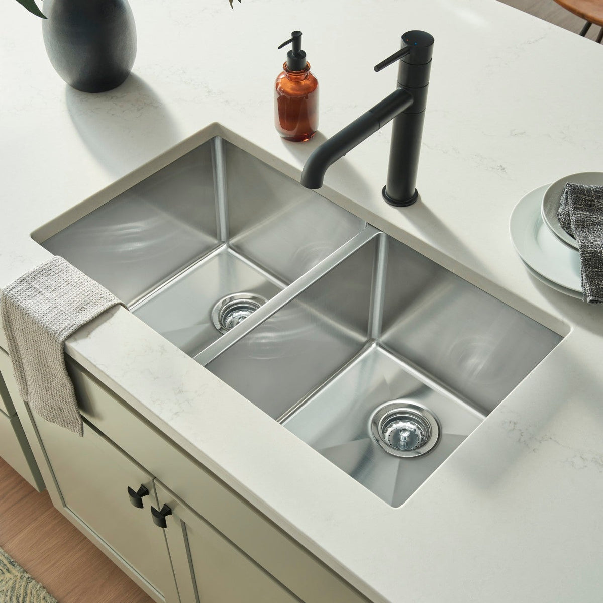 Augustin 32" 50/50 Stainless Steel Undermount Double Basin Kitchen Sink, Stainless Steel, alternate view