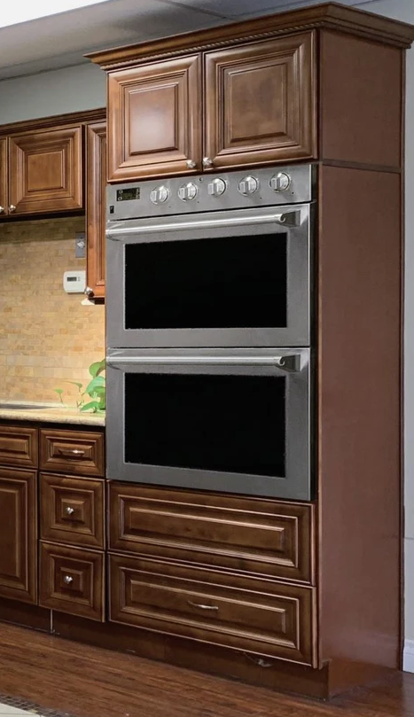 HC-Maple Walnut Raised Panel