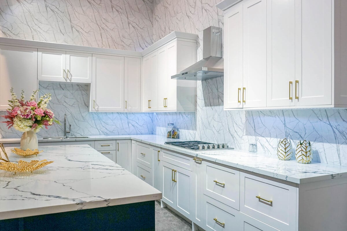 INC-Jersey White Frameless Shaker