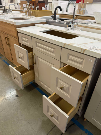 INC-Malibu Ash Taupe Shaker