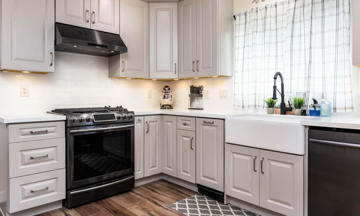 INC-Malibu Ash Taupe Shaker