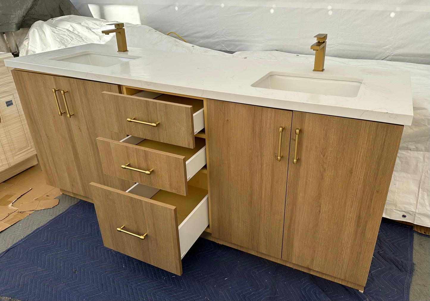 INC-Newport Lucca European