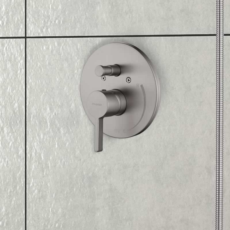 Leo Shower Faucet