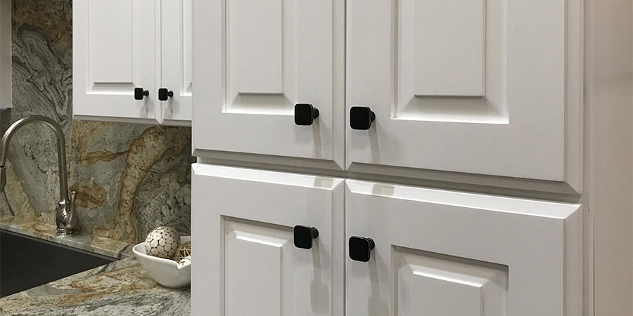 AK-Madison Hillcrest White Raised Panel
