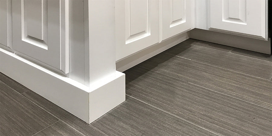 AK-Madison Hillcrest White Raised Panel