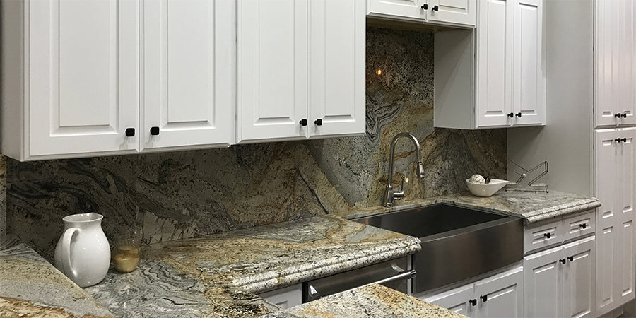 AK-Madison Hillcrest White Raised Panel