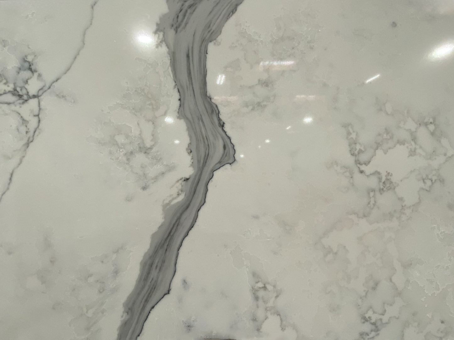 LX-Ashen Cascade Quartz Slab