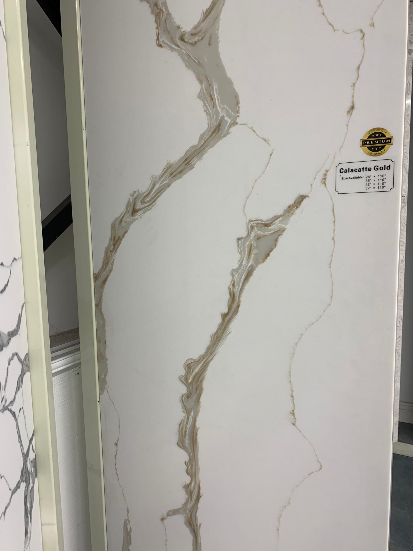 LX-Calacatta Gold Quartz Slab