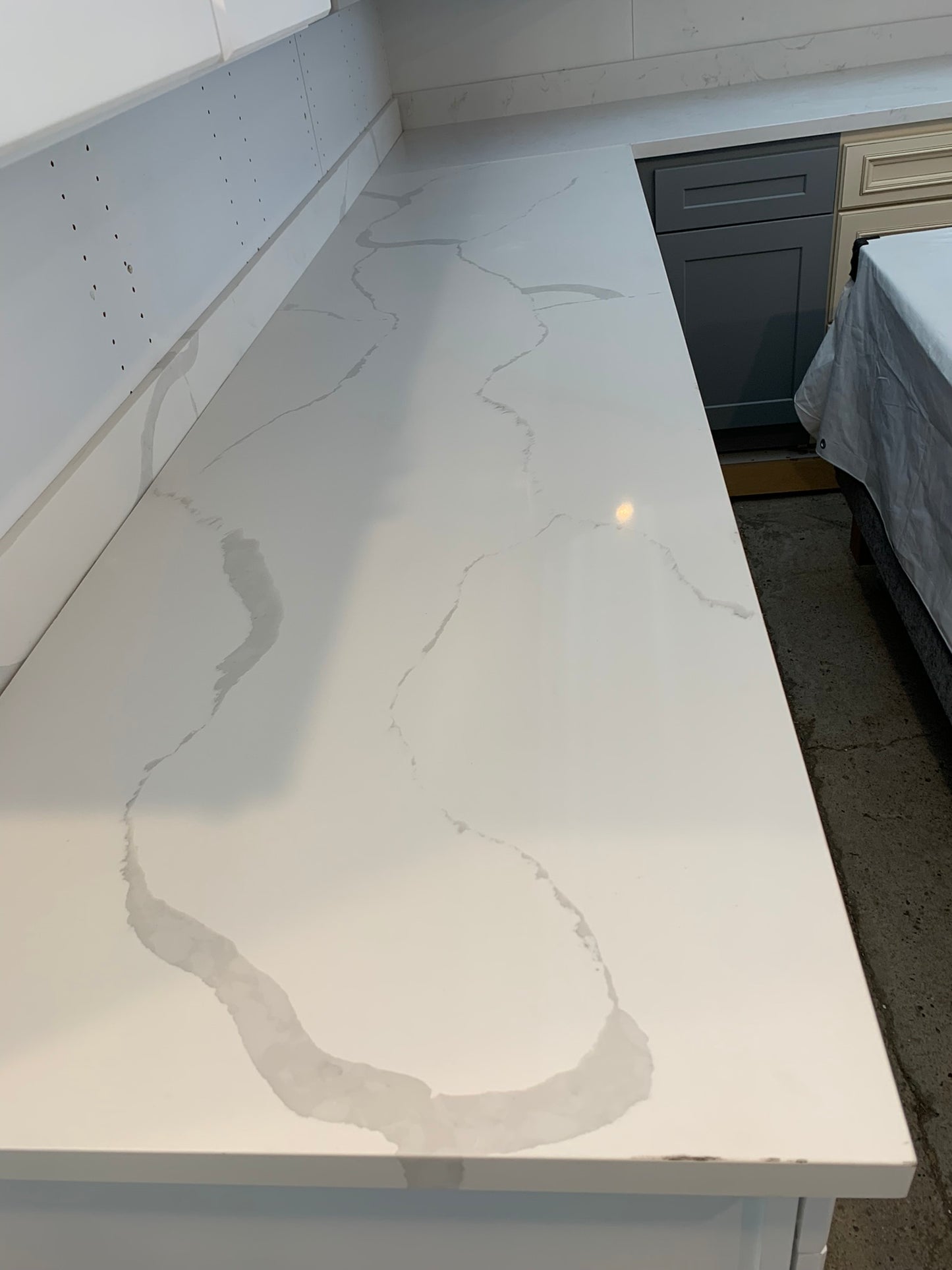 LX-Calacatta White Quartz Slab