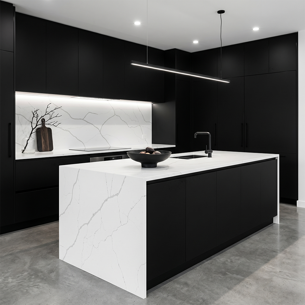 LX-Calacatte Breeze Quartz Slab