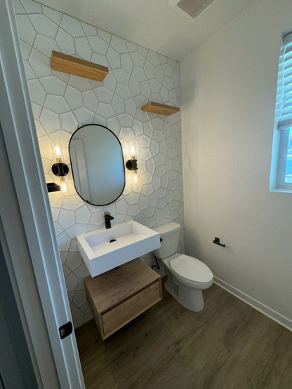 Alysa 24" Wall Mounted Bathroom Vanity with Reinforced Acrylic Integrated Sink Top