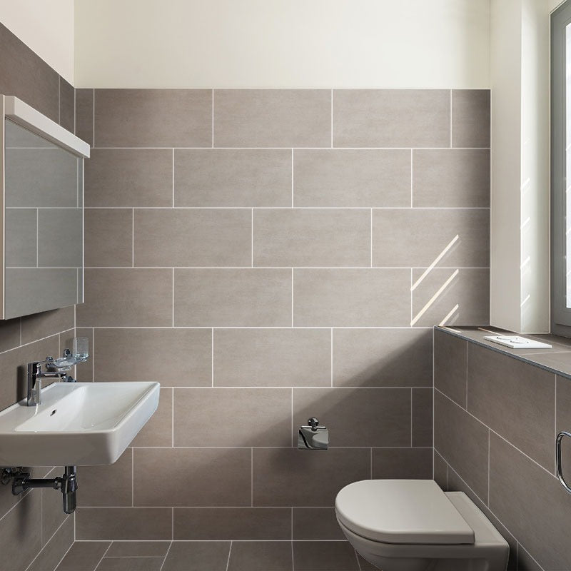 Gridscale Gris ceramic tile shown in a finished room, scene 2