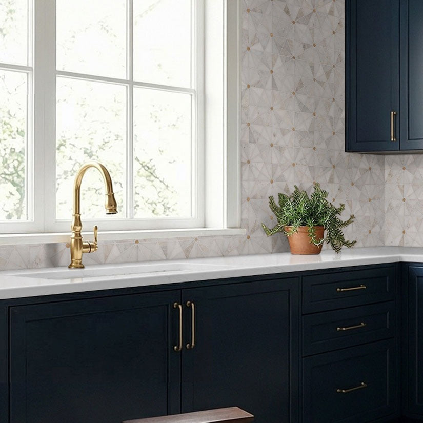Calacatta Miraggio Duo LumaLuxe Ultra quartz kitchen countertop installed in a room setting