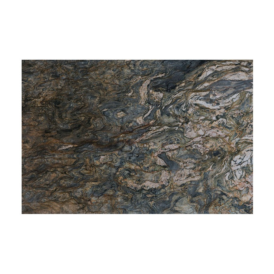 Fusion quartzite slab, full slab view