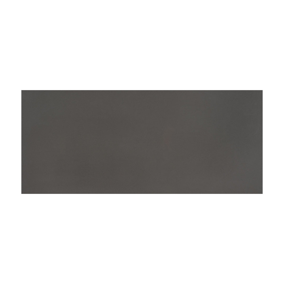 Manhattan Gray quartz slab, full slab view