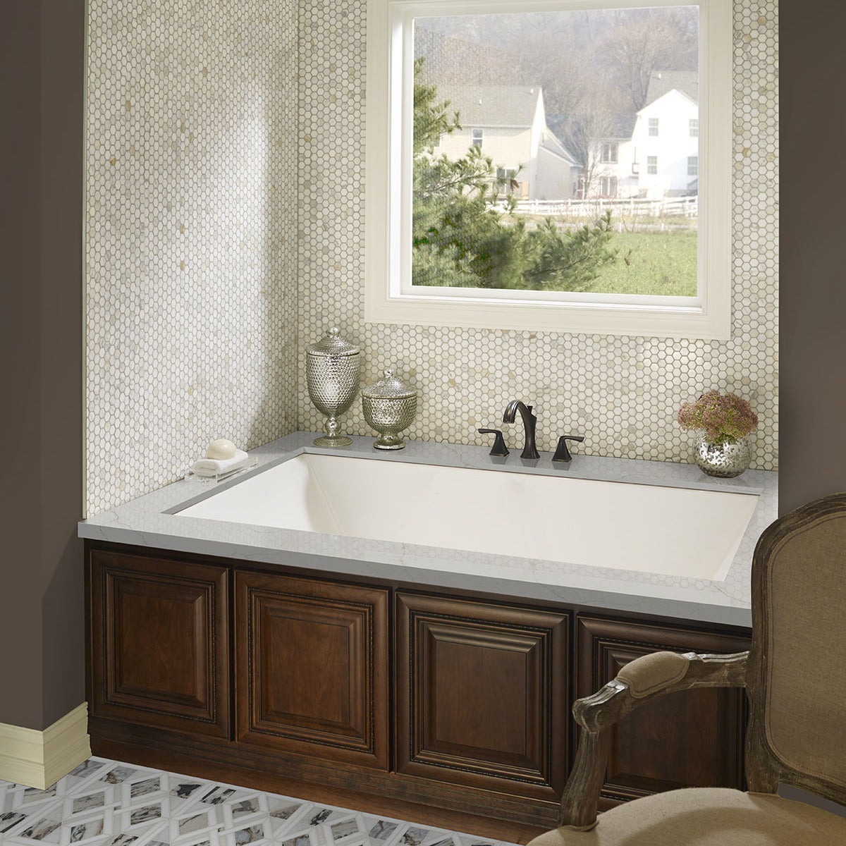 Tessere Pattern Marble Mosaic installed in a bathroom