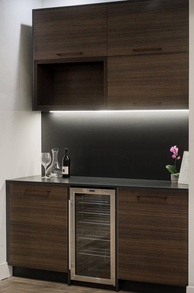 NX-Attis Brown European