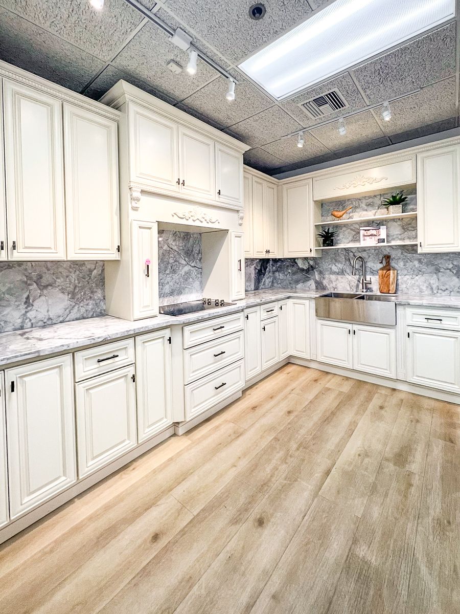 PW-Antique White Raised Panel