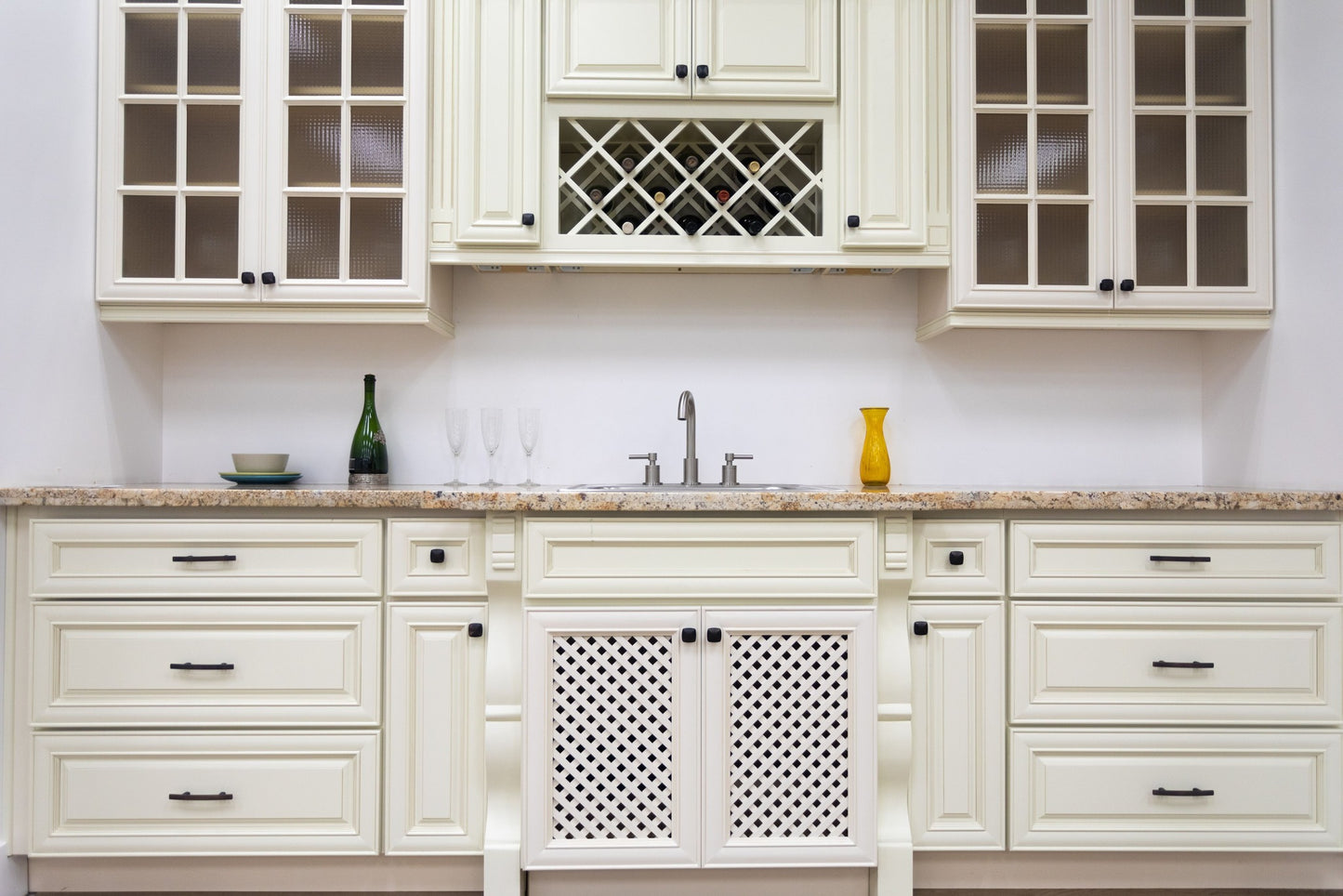 PW-Antique White Raised Panel