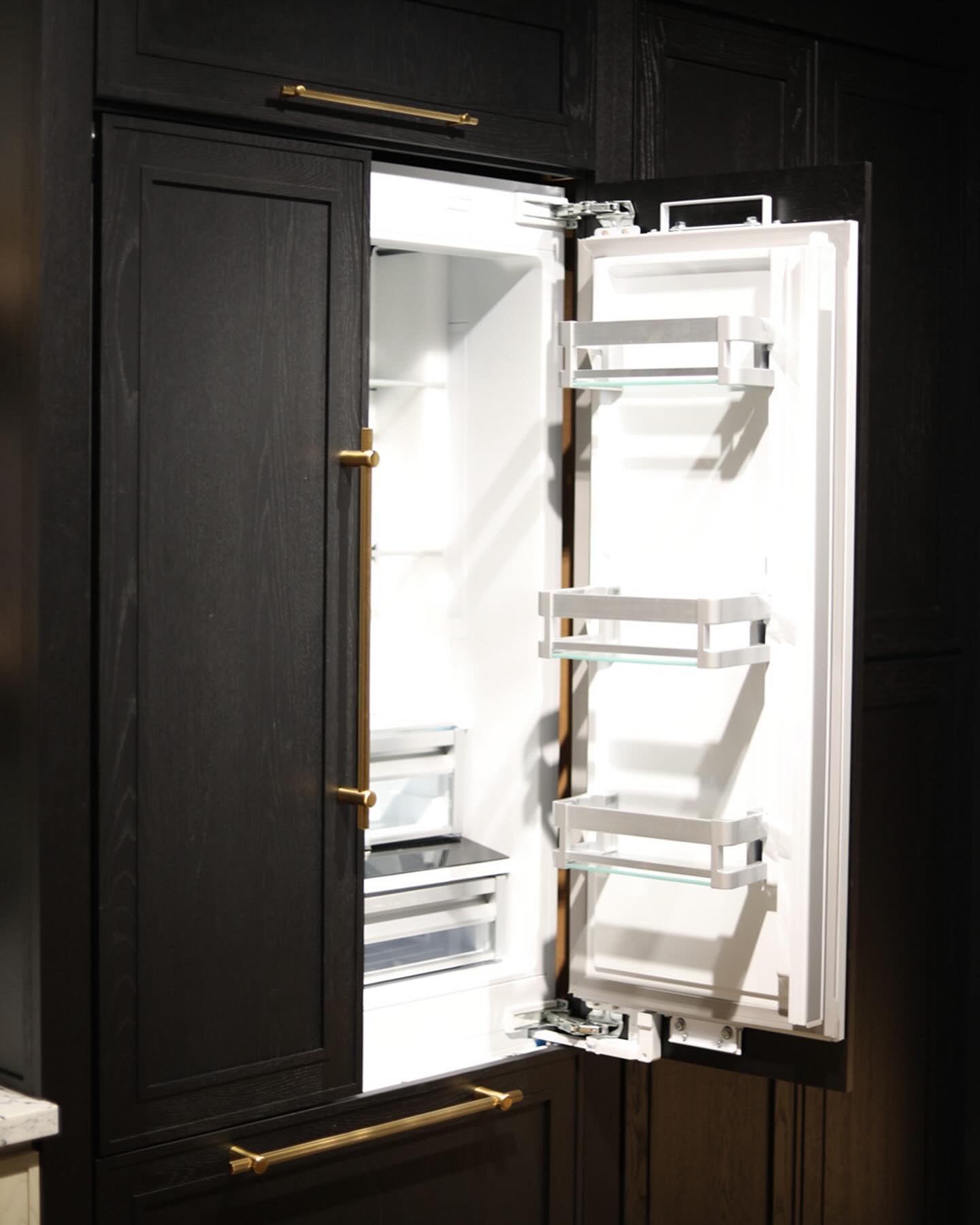 PW-Elegant Shaker Black