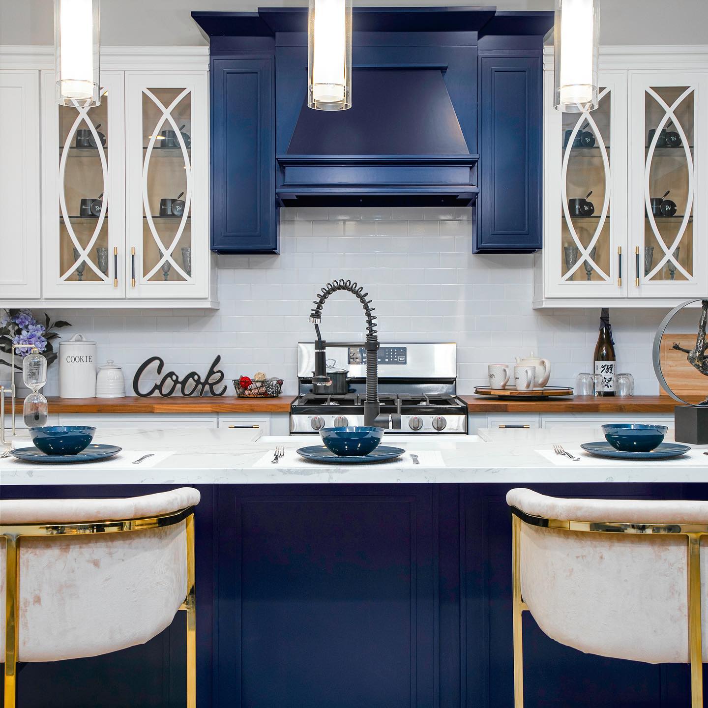 PW-Elegant Shaker Navy