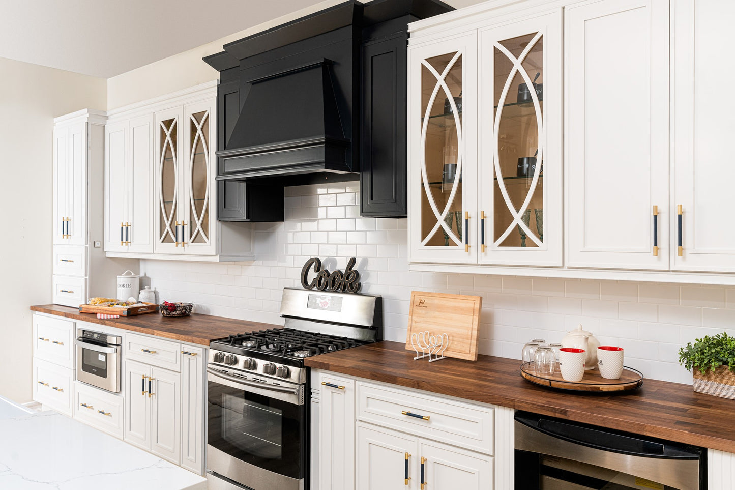 PW-Elegant Shaker White