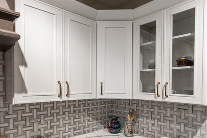 PW-Elegant Shaker White