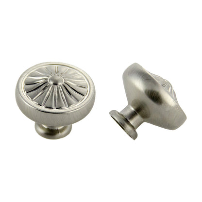 Medallion knob handle in Satin Nickel