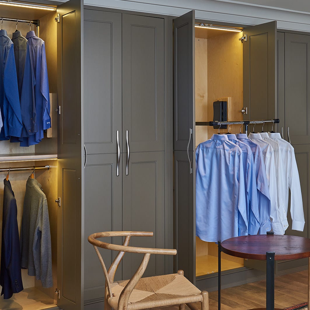 Rev-A-Shelf Pulldown Closet Rod