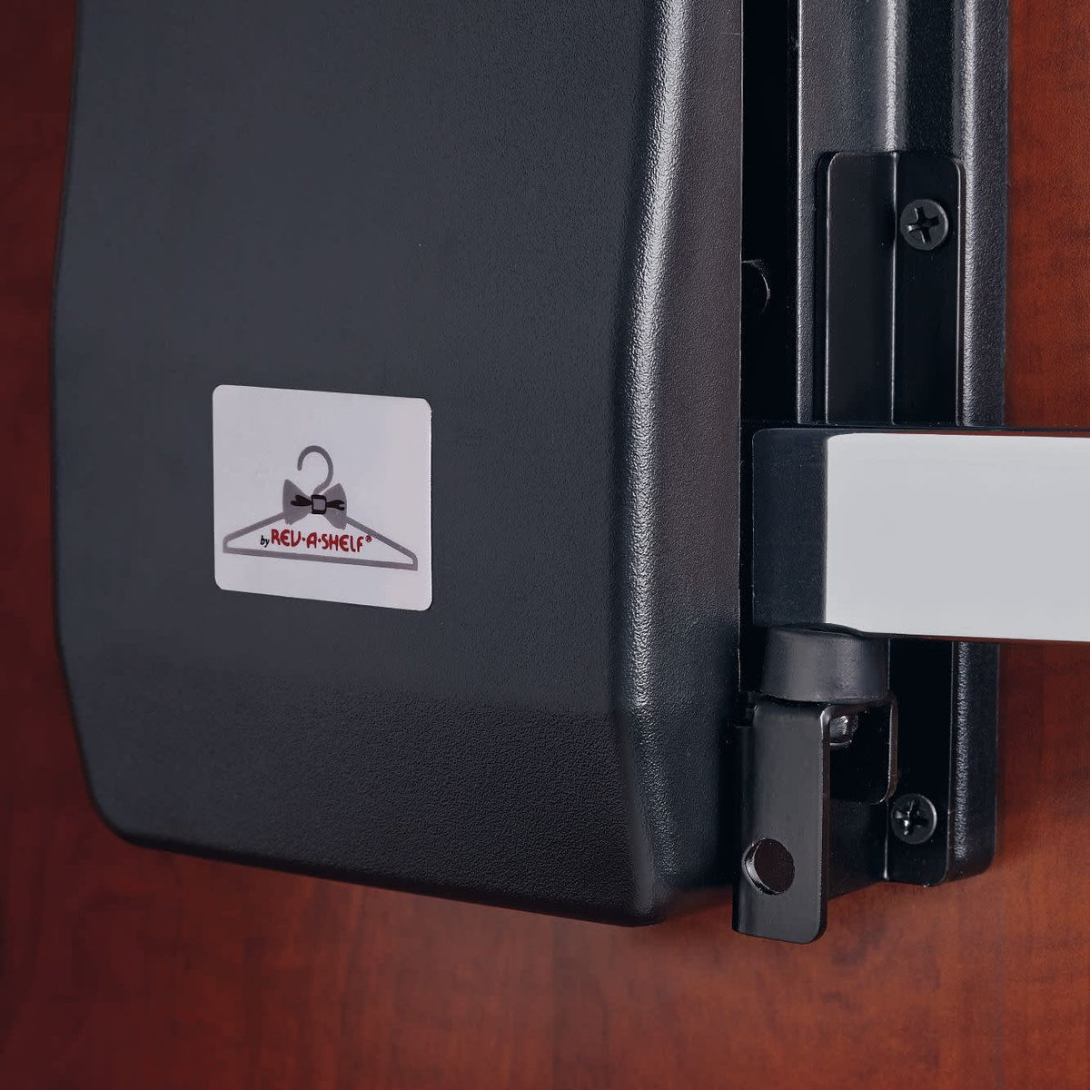 Rev-A-Shelf Pulldown Closet Rod