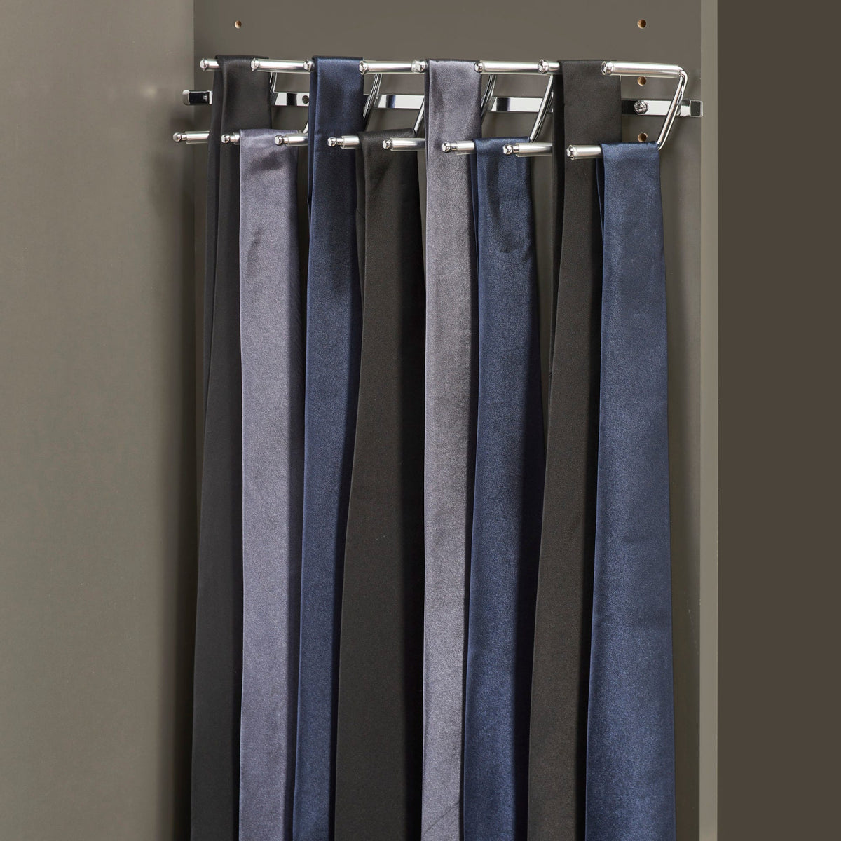 Rev-A-Shelf Wall Mount Tie Rack