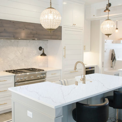 Magnifico silica free quartz countertop by Stratus Surfaces in a finished kitchen