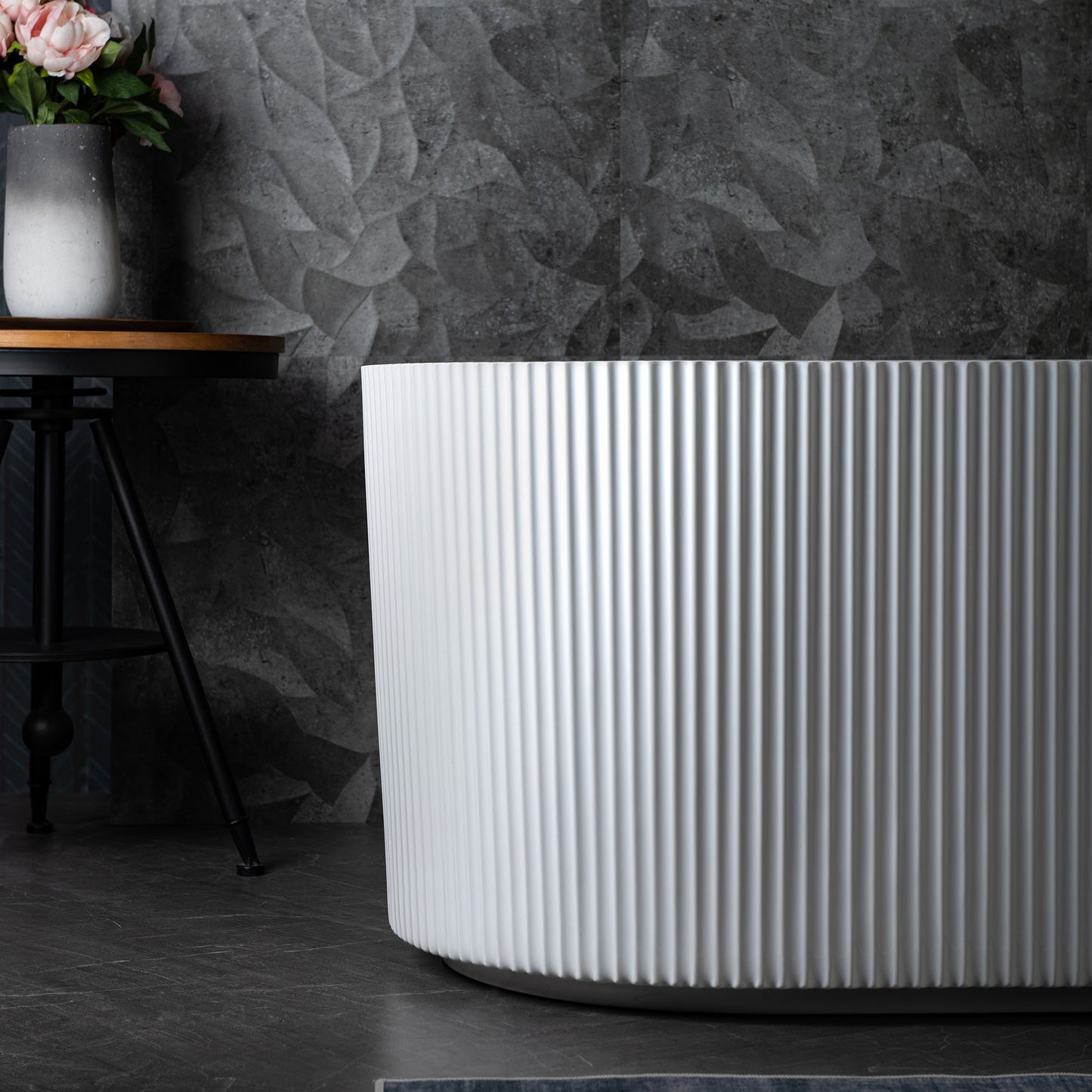 Fune 67" Freestanding Bathtub