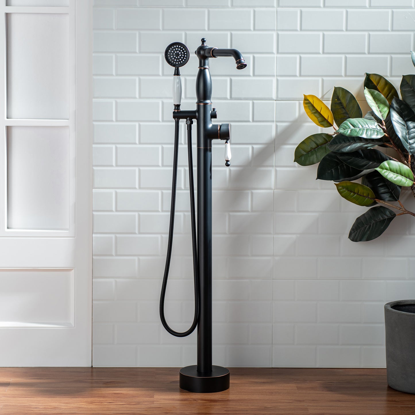 Inari Freestanding tub Faucet