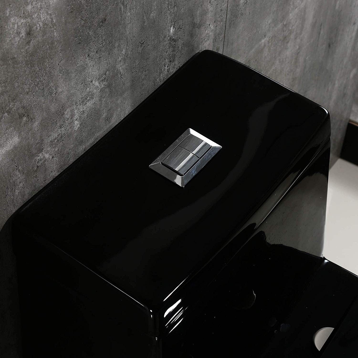 Onyx One-Piece Elongated Toilet - seat detail