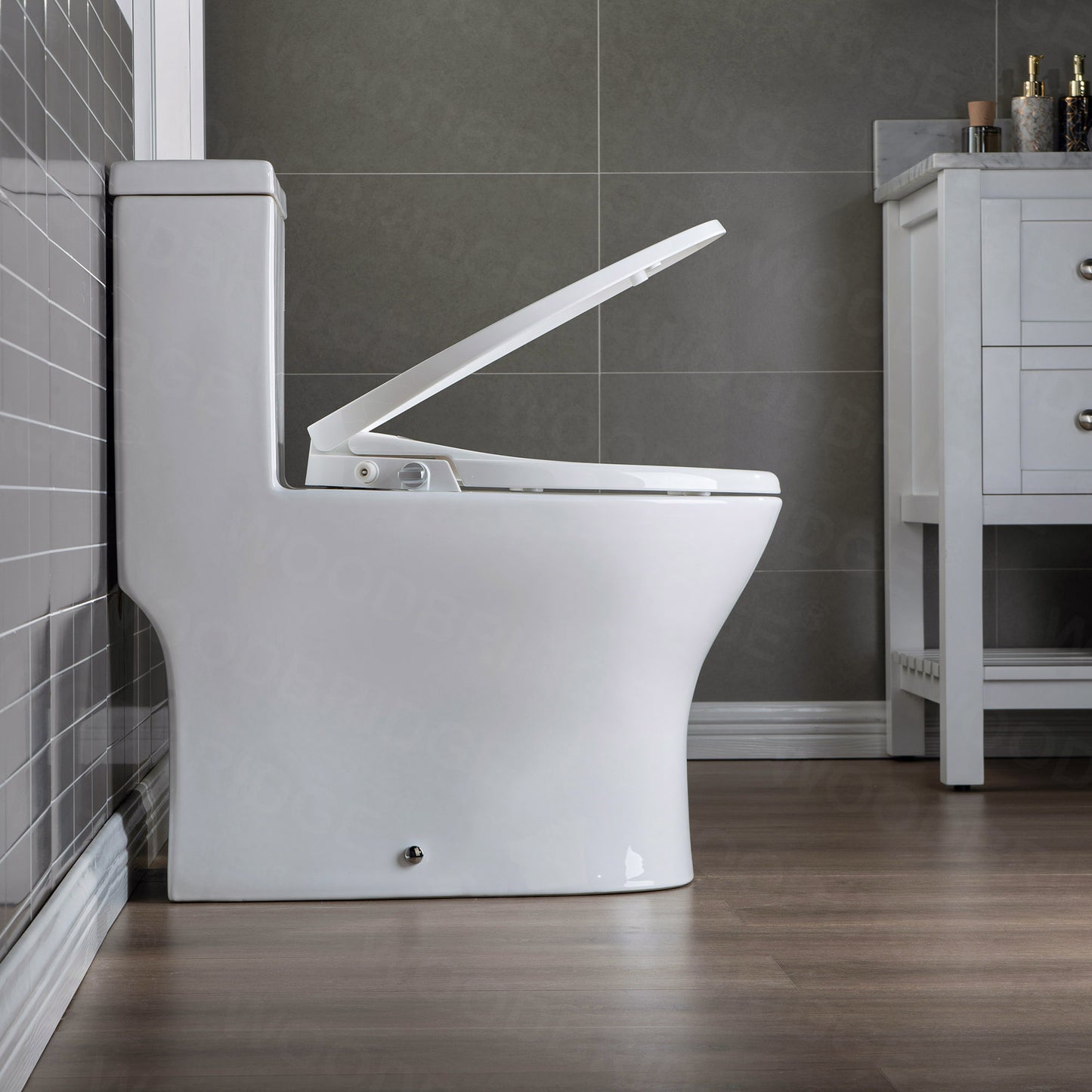Preston One-Piece Elongated Toilet - control lever detail