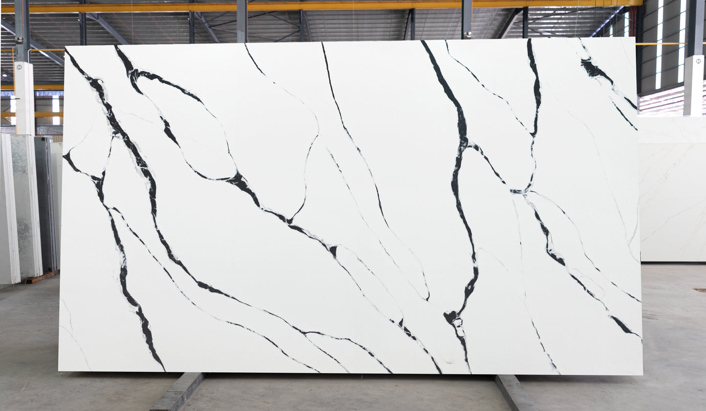 [CLEARANCE] Venice Phantom Quartz Slab