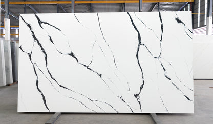 [CLEARANCE] Venice Phantom Quartz Slab