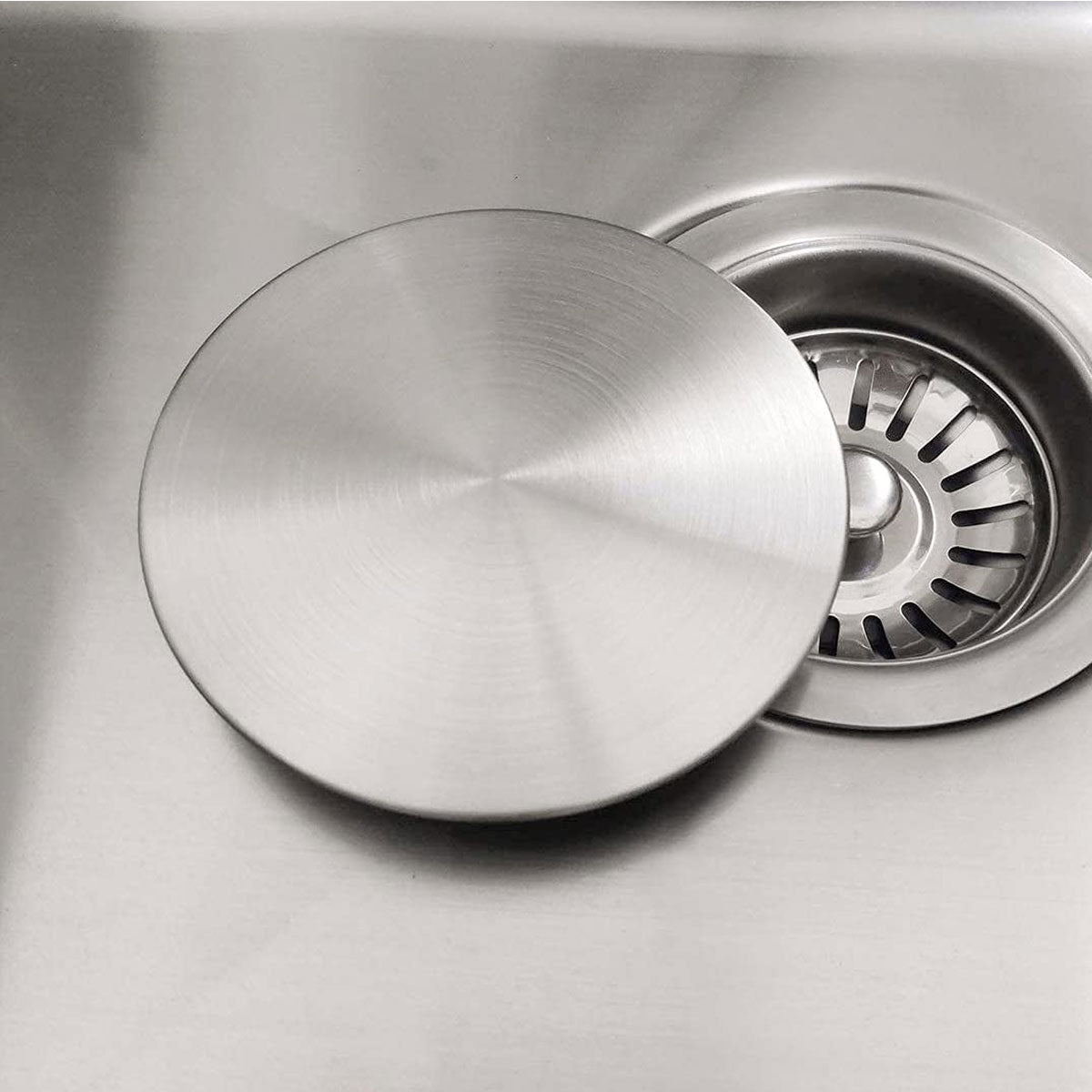 Engjell Capflow decorative kitchen sink drain cover